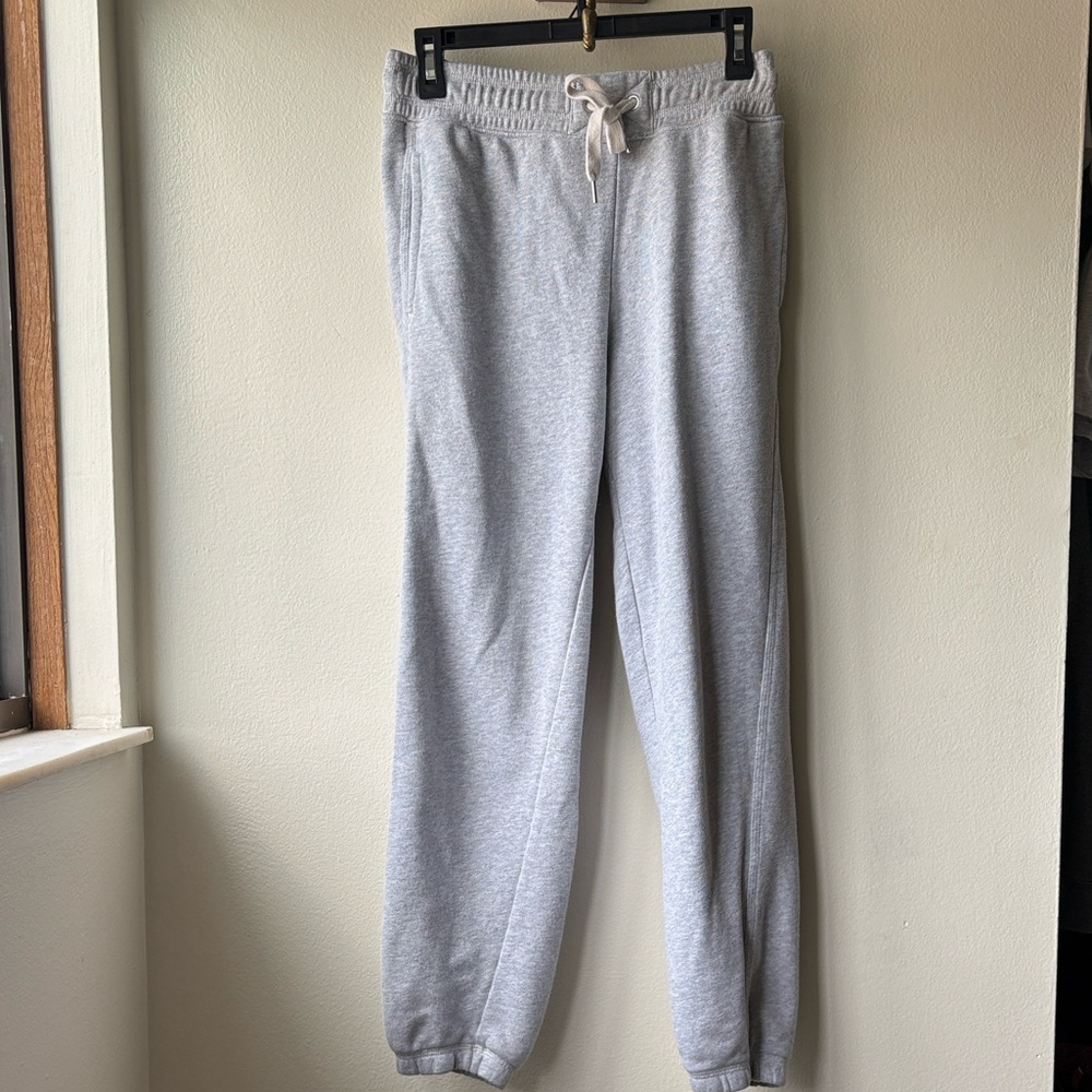 Aerie Women’s Gray Jogger Size Small